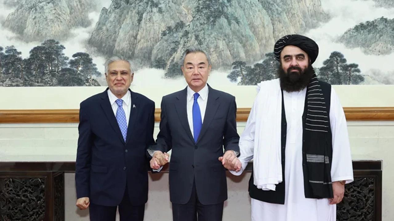 উত্তেজনার মধ্যে চীন-আফগান-পাক বৈঠকে উঠে এল সাতটি ব...