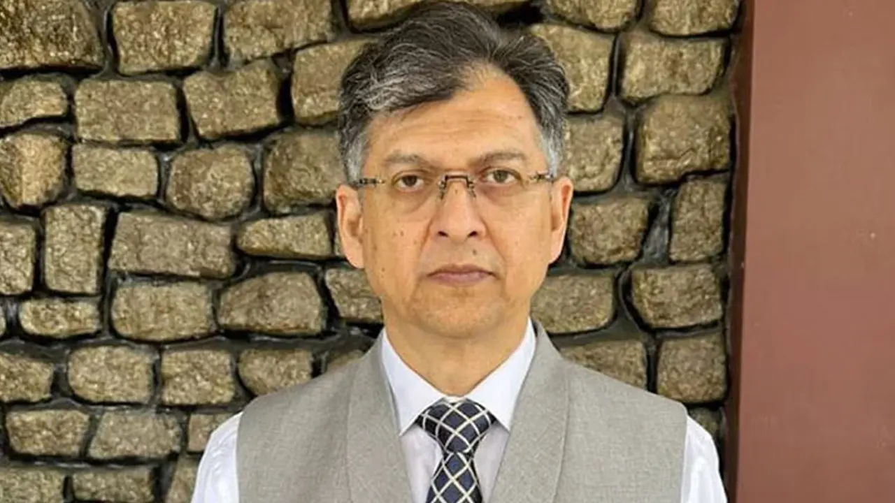 ড. ইউনূস পদত্যাগ করলে বিকল্প খুঁজে নেবে জাতি : সাল...