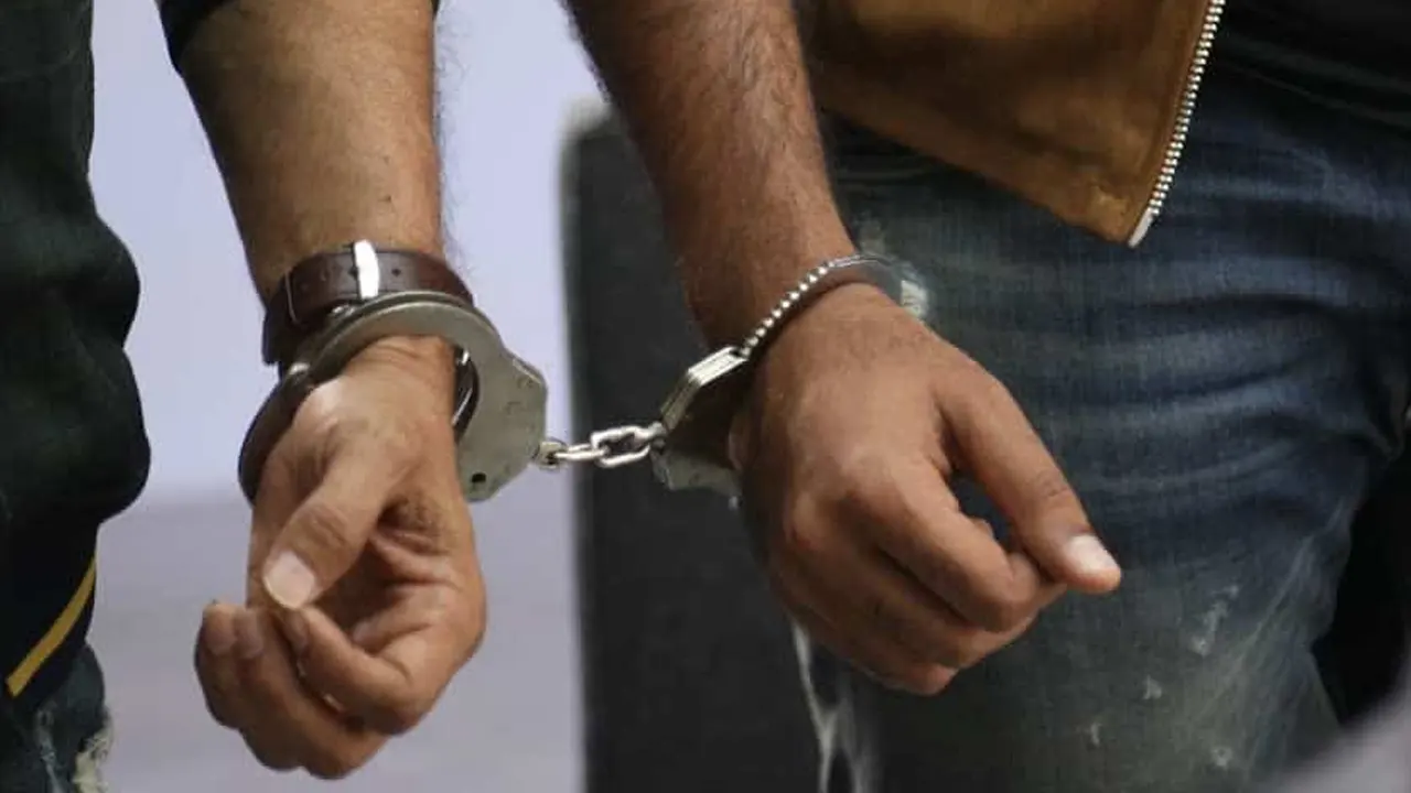 দুর্নীতির অভিযোগে সৌদির ১২০ সরকারি কর্মকর্তা-কর্মচ...