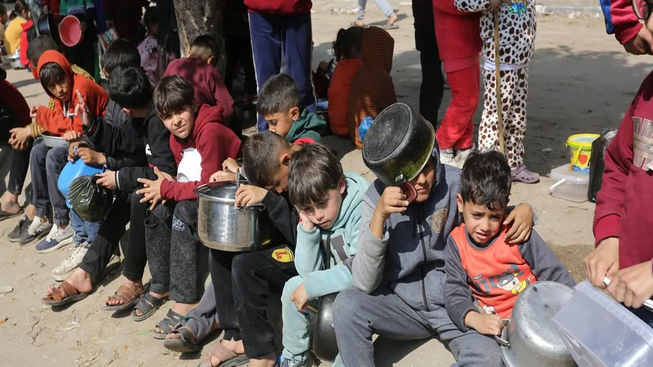 গাজাকে ‘শিশুদের কবরস্থান’ বানাচ্ছে ইসরায়েল: জাতিস...