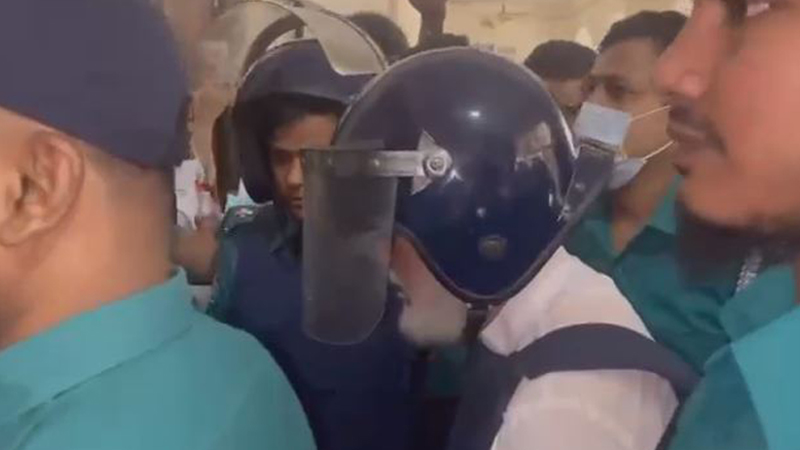 সাবেক প্রধান বিচারপতি খায়রুল হক ৭ দিনের রিমান্ডে...