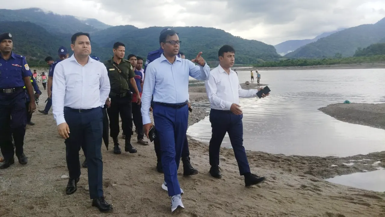 সাদাপাথর লুটপাটে জড়িতের দ্রুত শাস্তির আওতায় আনা হব...