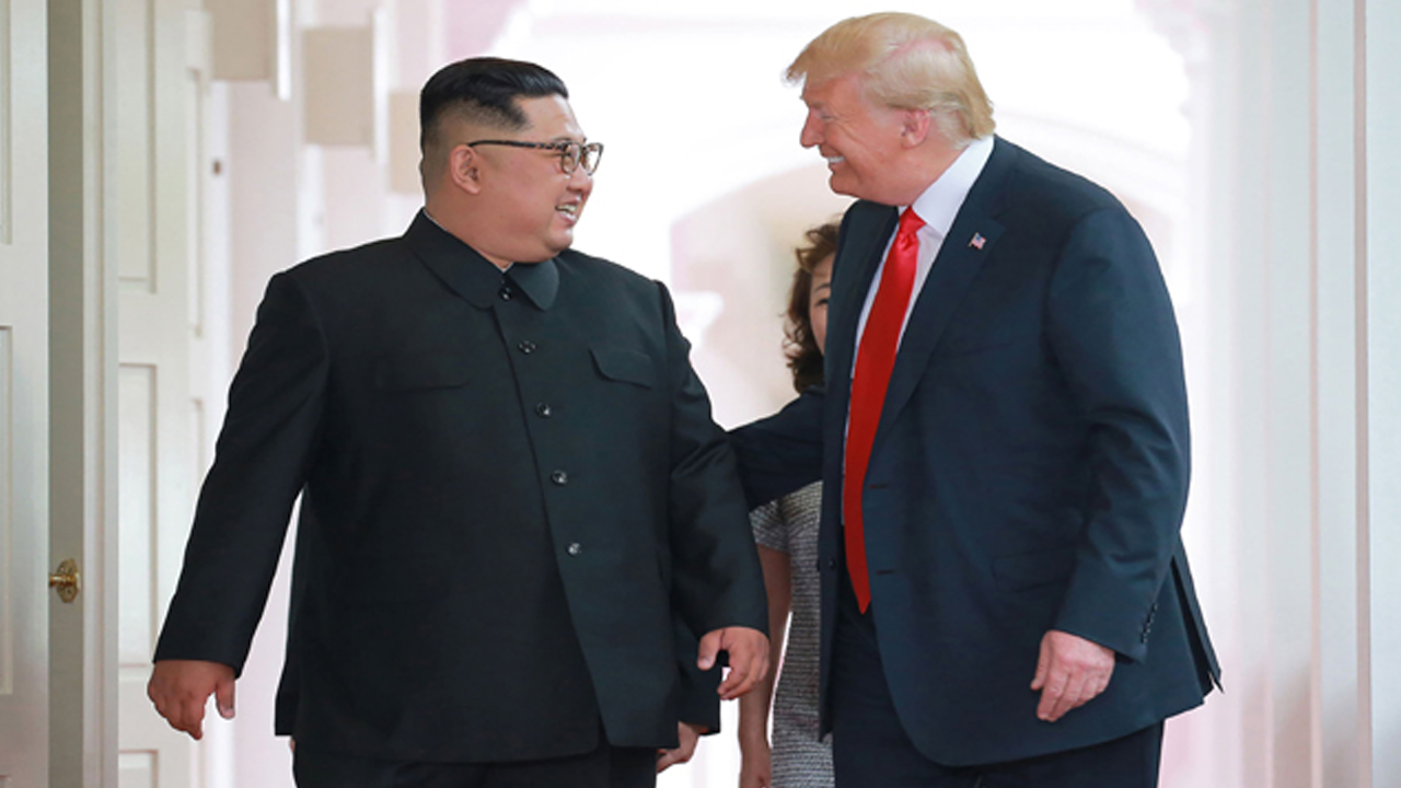 প্রেমের স্মৃতি টেনে কিমের সঙ্গে দেখা করতে চাইলেন ট...