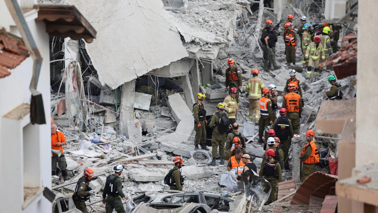 ইরানের হামলায় ১২ দিনে ধ্বংস হলো ইসরায়েলের ২১টি স...