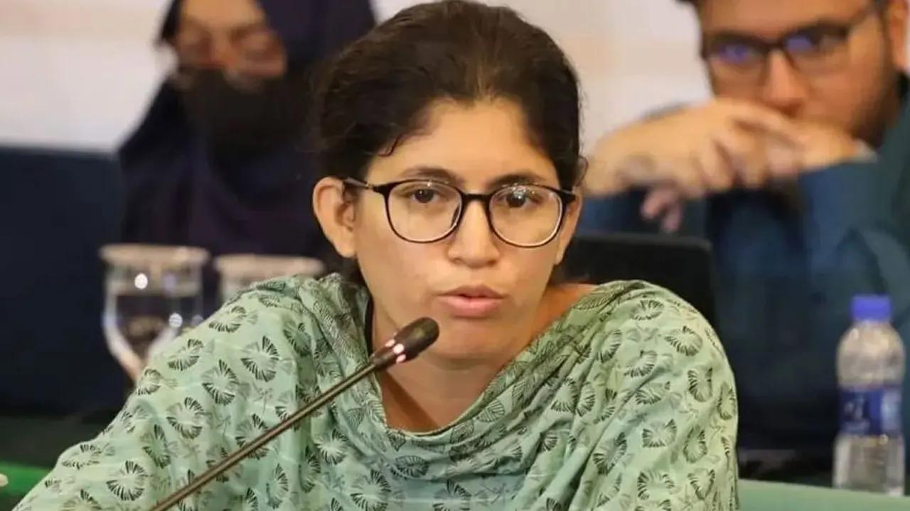 ডাকসুর ছাত্রী ভোটারদের নিয়ে নতুন তথ্য জানালেন উমাম...