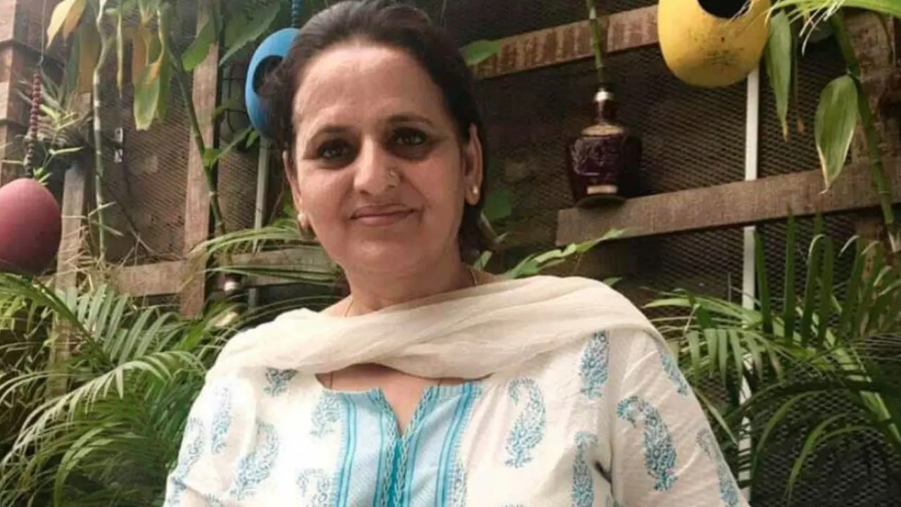 নেপালের প্রথম নারী অ্যাটর্নি জেনারেল হলেন সবিতা ভা...