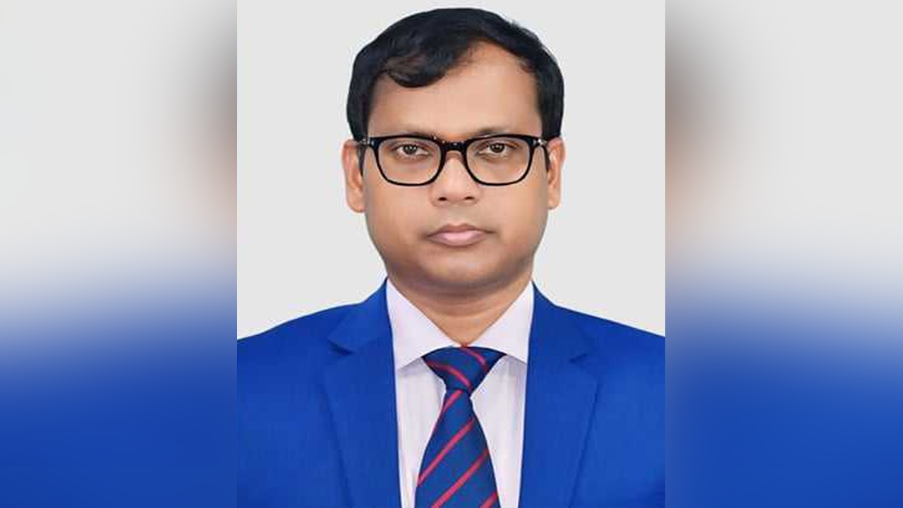 শোকজের প্রতিক্রিয়ায় যা জানালেন সিলেটের ডিসি সারওয়া...