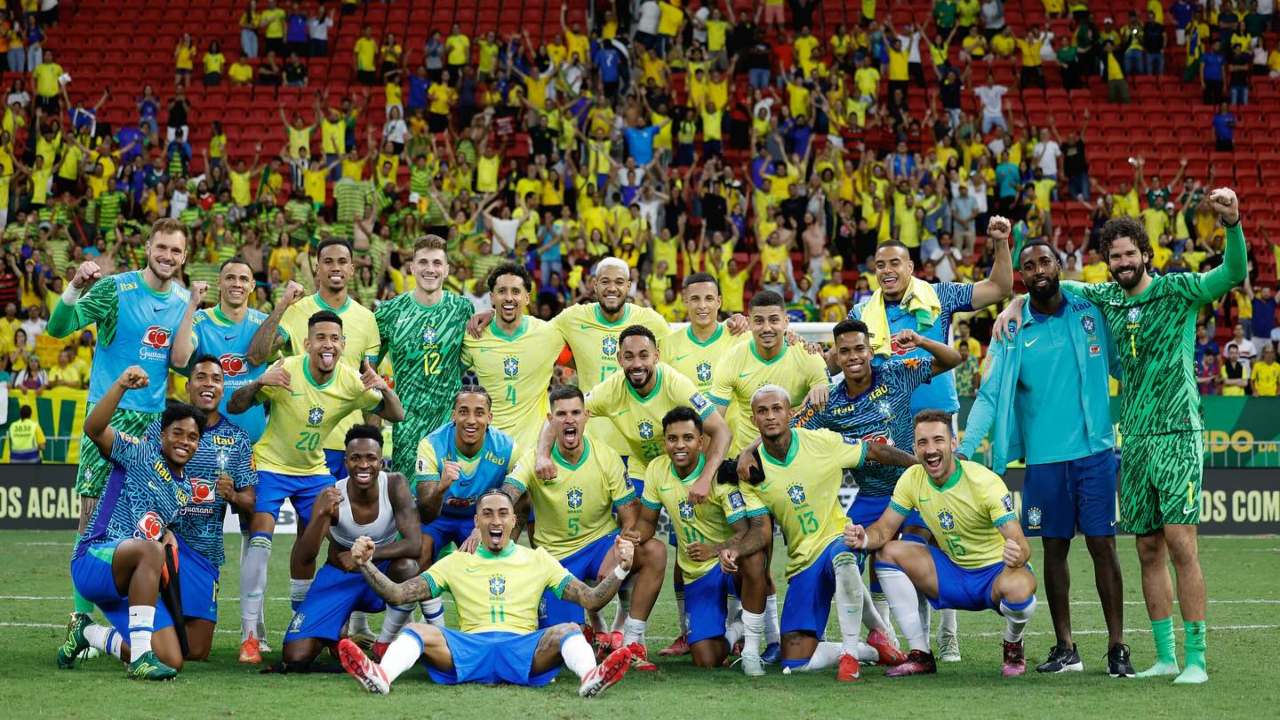 তারকা ফুটবলারকে ছাড়া বড় চমক রেখে ব্রাজিলের দল ঘোষণ...