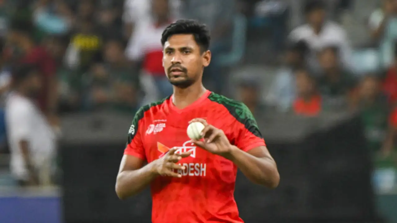 টি-টোয়েন্টিতে মোস্তাফিজের অবিশ্বাস্য রেকর্ড...