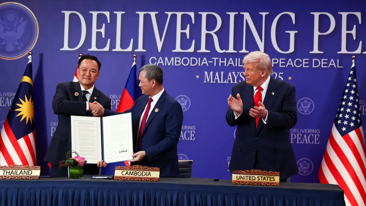 ট্রাম্পের উপস্থিতিতে আরেক যুদ্ধবিরতি স্বাক্ষর...