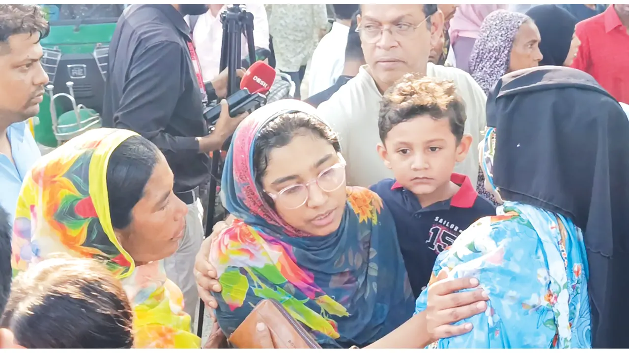 ‘মা তুমি কান্না করো না, বাবা ঘুমোচ্ছে’...