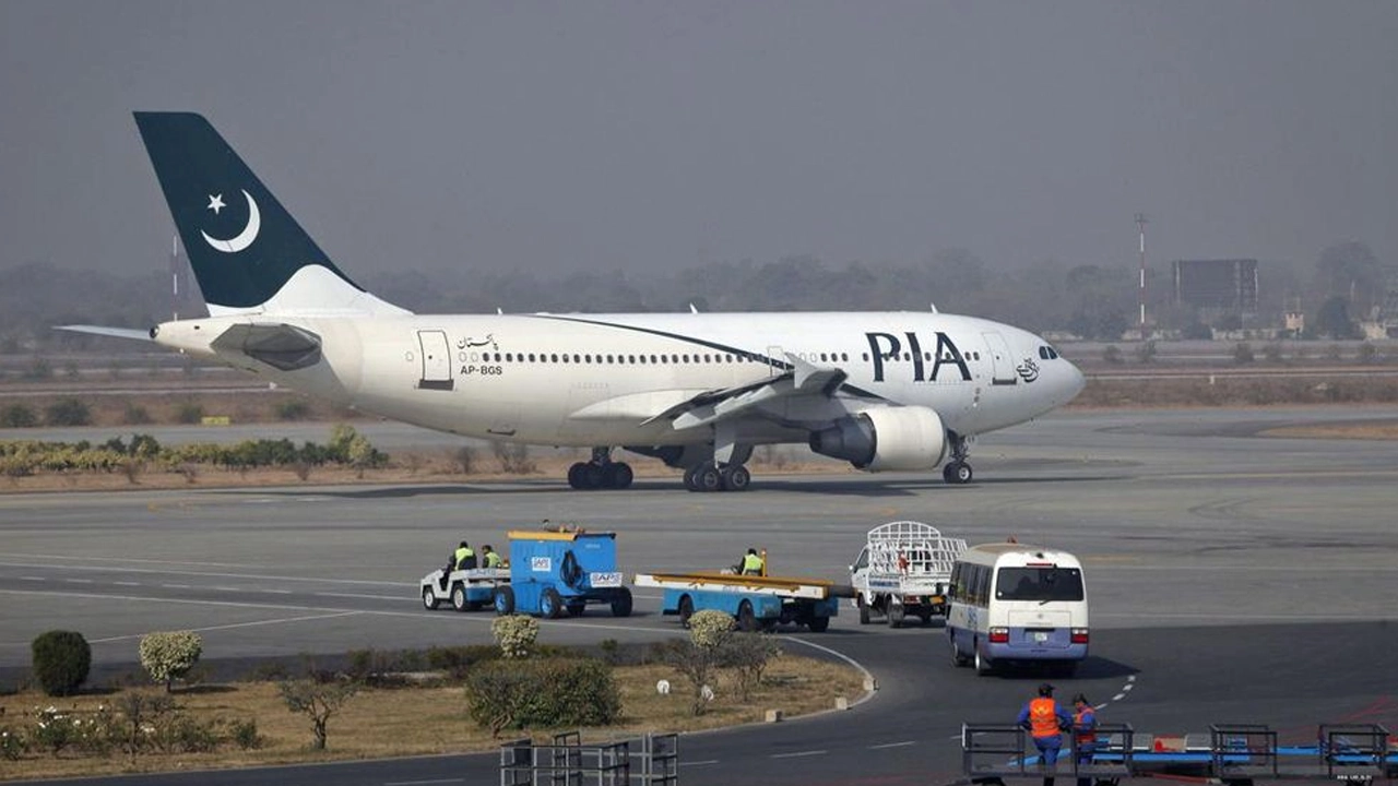 কাশ্মীরে আন্তর্জাতিক বিমানবন্দর করবে পাকিস্তান...