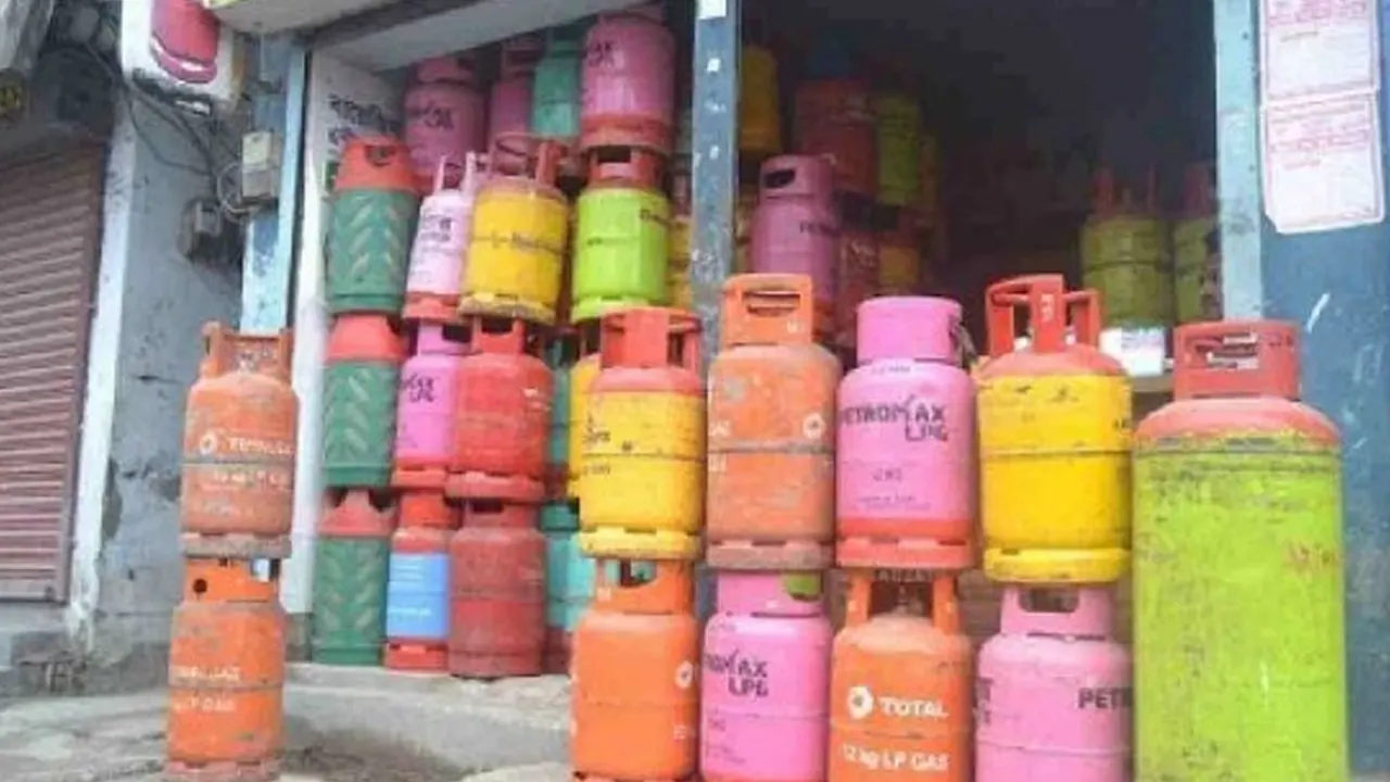 জানুয়ারি মাসের এলপি গ্যাসের দাম নির্ধারণের তারিখ জানাল বিইআরসি